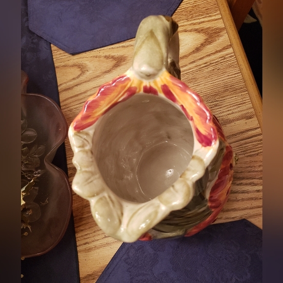 TABLETOPS LIFESTYLES TROPICAL FLOWERS PITCHER - Picture 8 of 10